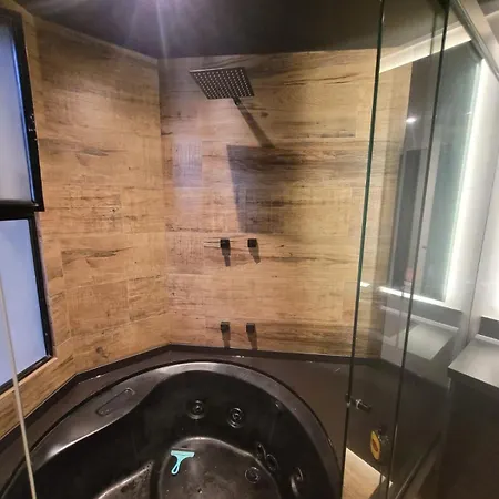 Morumbi, Apartamento Pub, Spa Com Hidromassagem, Piscina Aquecida Privativa, Lareira, Tudo Que Voce Precisa Para Descansar, Trabalhar Ou Realizar Aquela Comemoracao! Com Total Conforto E Privacidade! O Apt Nota 10 De Sp! Sao Paulo Exterior photo