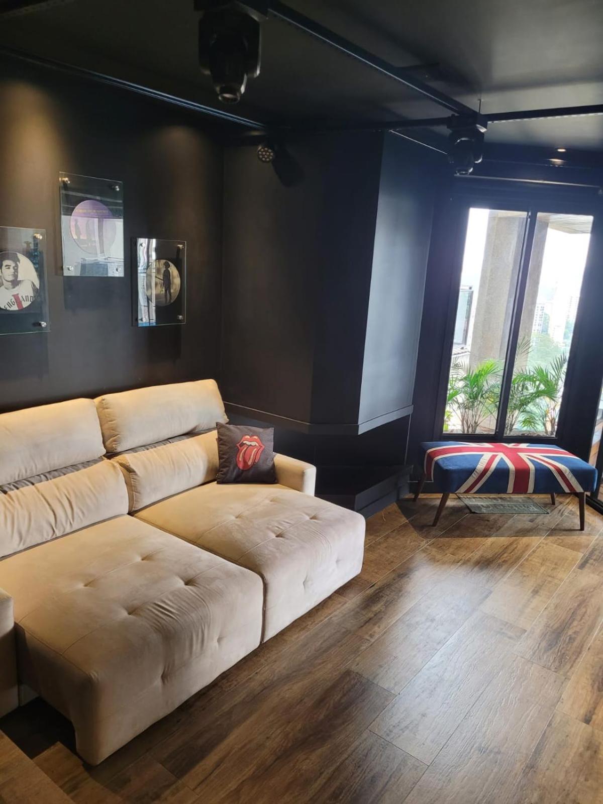 Morumbi, Pub, Com Hidromassagem, Piscina Aquecida Privativa, Lareira, Que Voce Precisa Descansar, Trabalhar Ou Realizar Aquela Comemoracao! Com Total Conforto E Privacidade! O Nota 10 De Sp! Apartment Sao Paulo