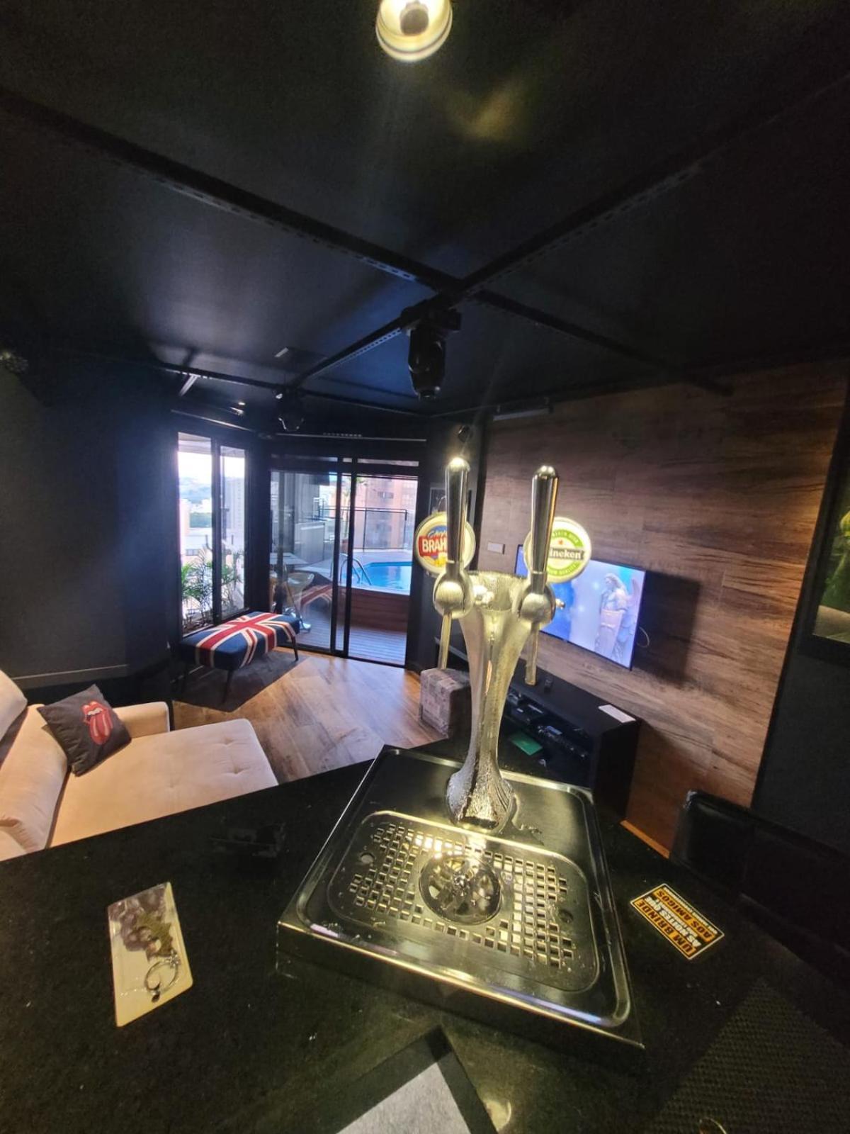 Morumbi, Pub, Com Hidromassagem, Piscina Aquecida Privativa, Lareira, Que Voce Precisa Descansar, Trabalhar Ou Realizar Aquela Comemoracao! Com Total Conforto E Privacidade! O Nota 10 De Sp! Apartment *