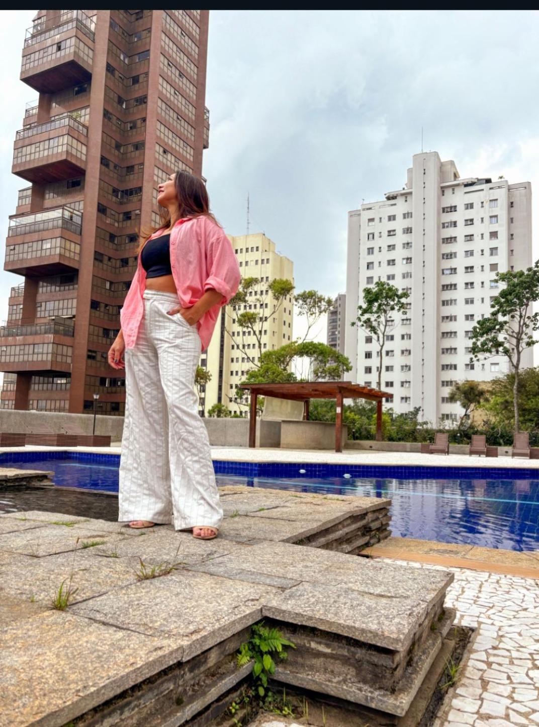 Morumbi, Pub, Com Hidromassagem, Piscina Aquecida Privativa, Lareira, Que Voce Precisa Descansar, Trabalhar Ou Realizar Aquela Comemoracao! Com Total Conforto E Privacidade! O Nota 10 De Sp! Sao Paulo